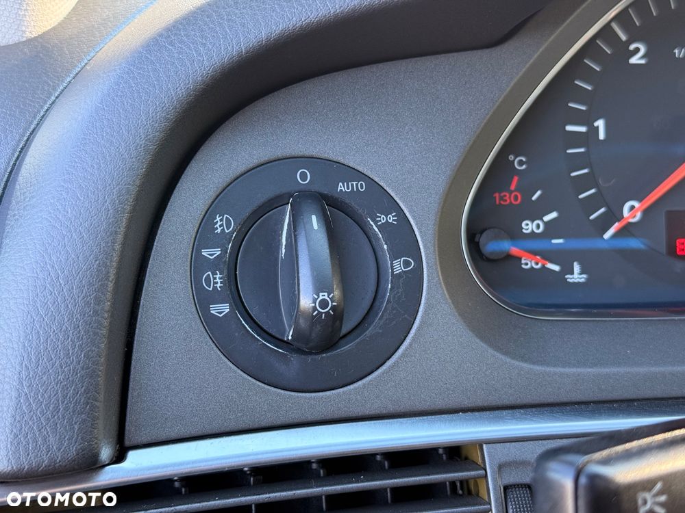 Audi A6 Avant 2.0 TDI - 22
