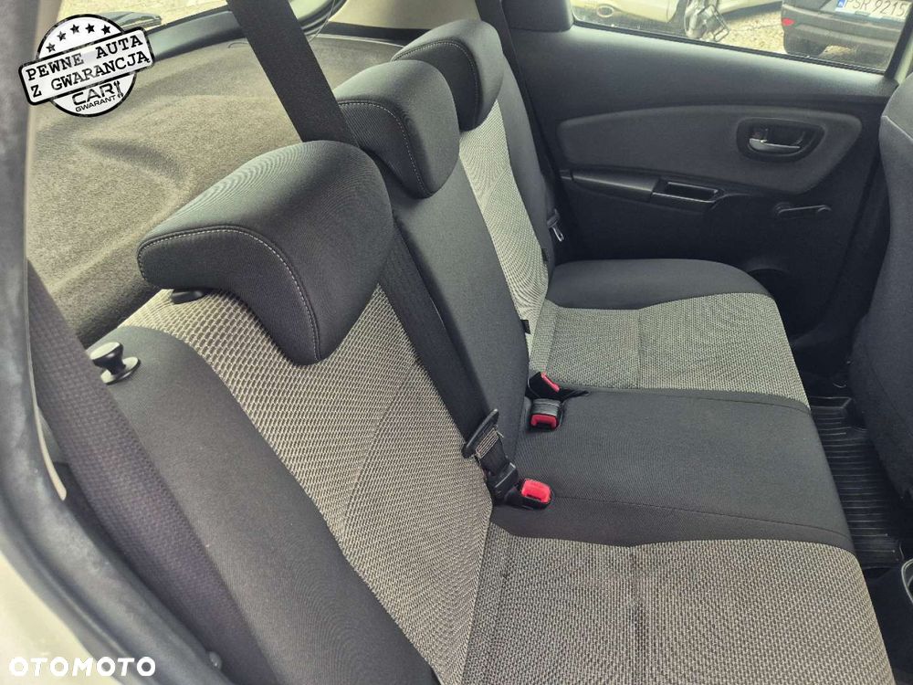 Toyota Yaris - 23