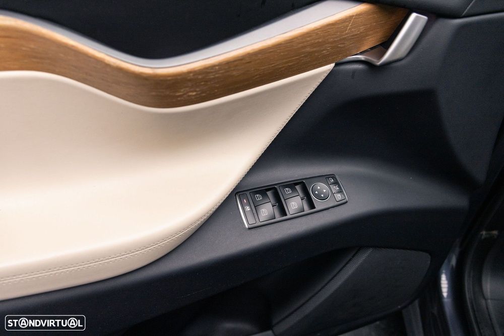 Tesla Model X 100 kWh Long Range AWD - 40