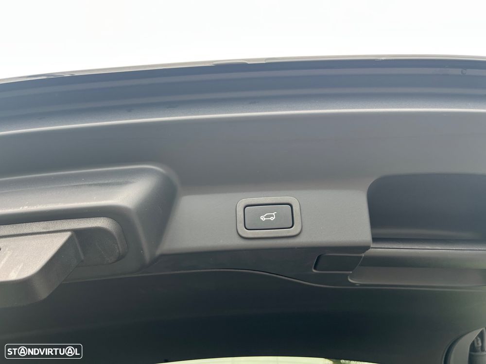 Jaguar F-Pace 2.0 P400e AWD - 26