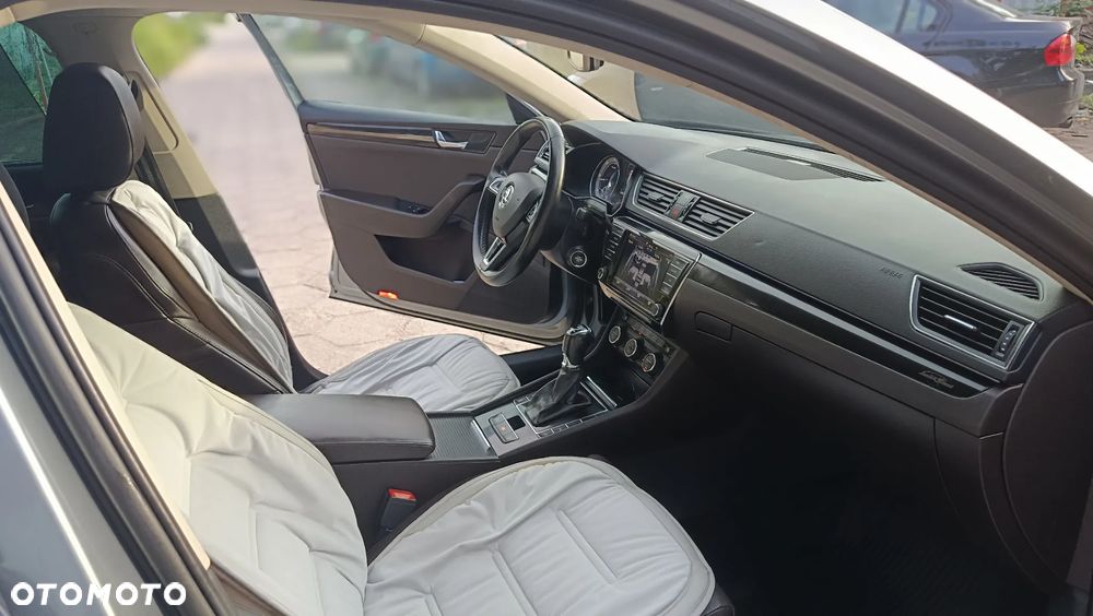Skoda Superb 2.0 TDI L&K DSG - 11