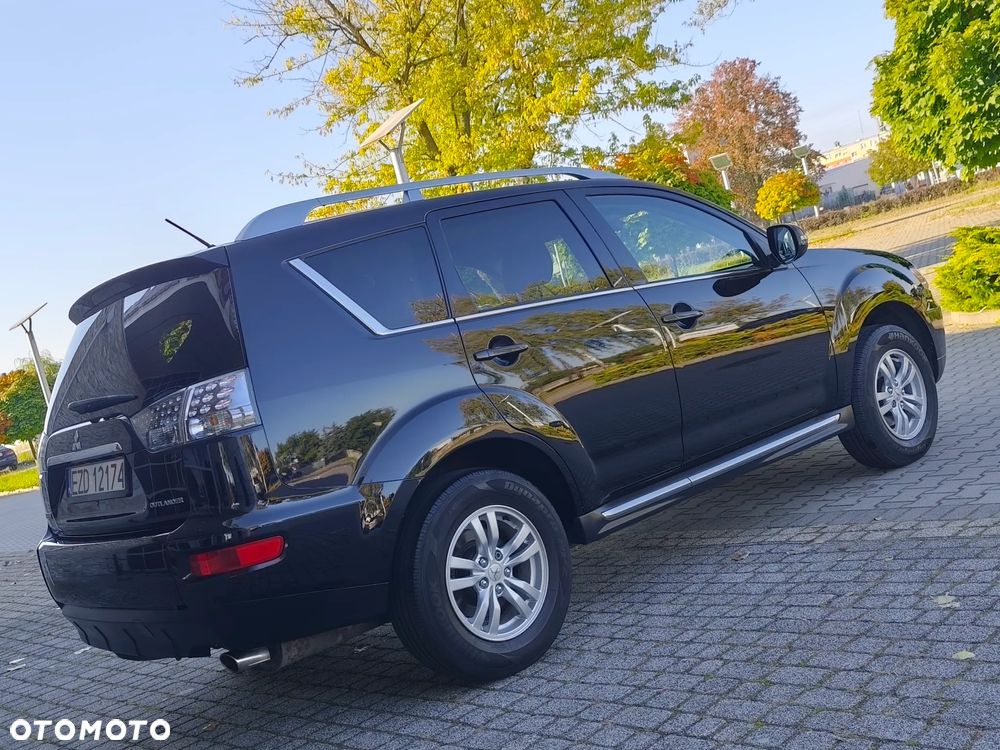 Mitsubishi Outlander 2.0 Intense + NAVI 2WD EU5 - 16