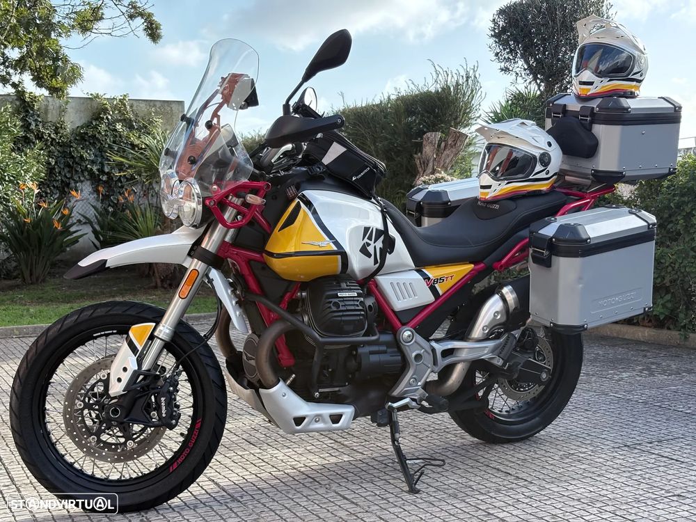 Moto Guzzi V85 TT - 36