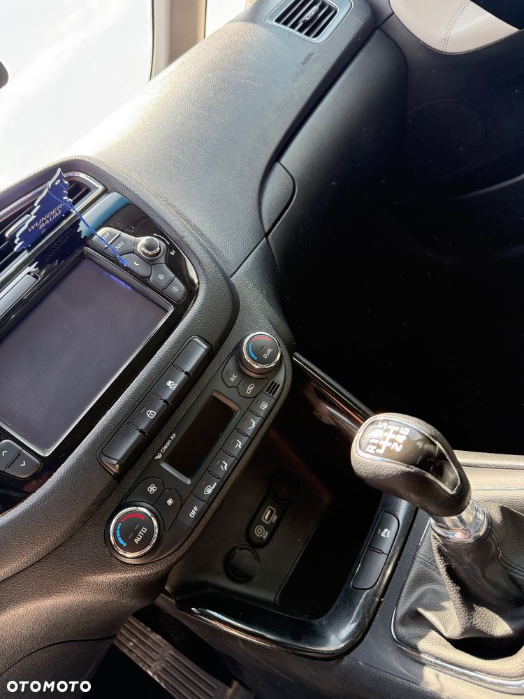 Kia Ceed 1.6 CRDi 136 ISG Vision - 21