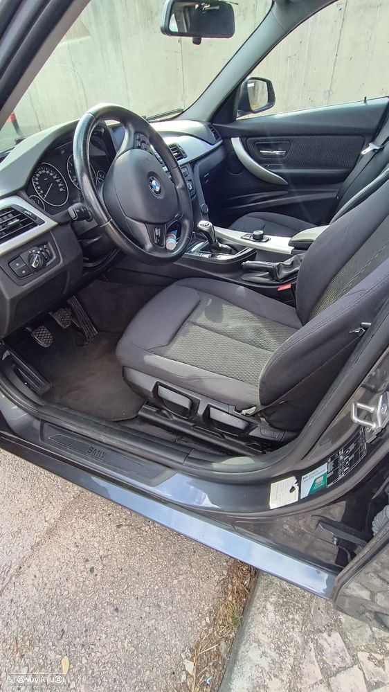 BMW 318 d Touring - 3