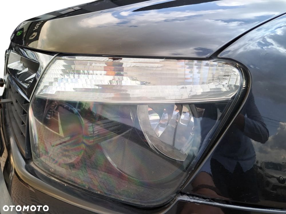Dacia Duster 1.6 16V 105 4x2 Laureate - 11