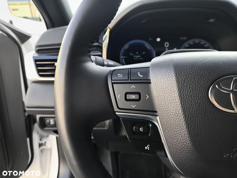 Toyota Camry - 19