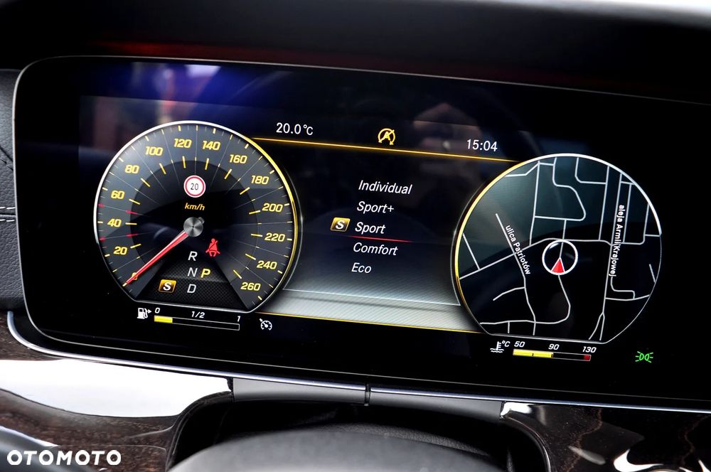 Mercedes-Benz CLS - 26