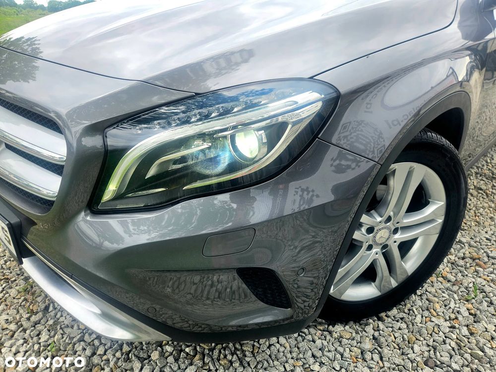 Mercedes-Benz GLA - 5