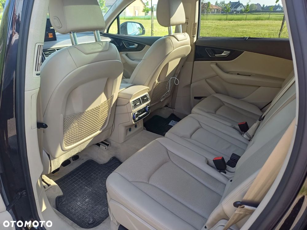 Audi Q7 - 4