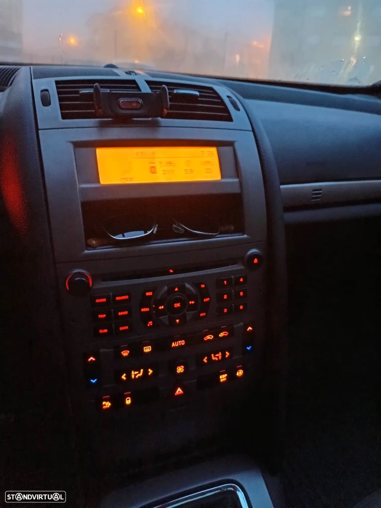 Peugeot 407 - 23