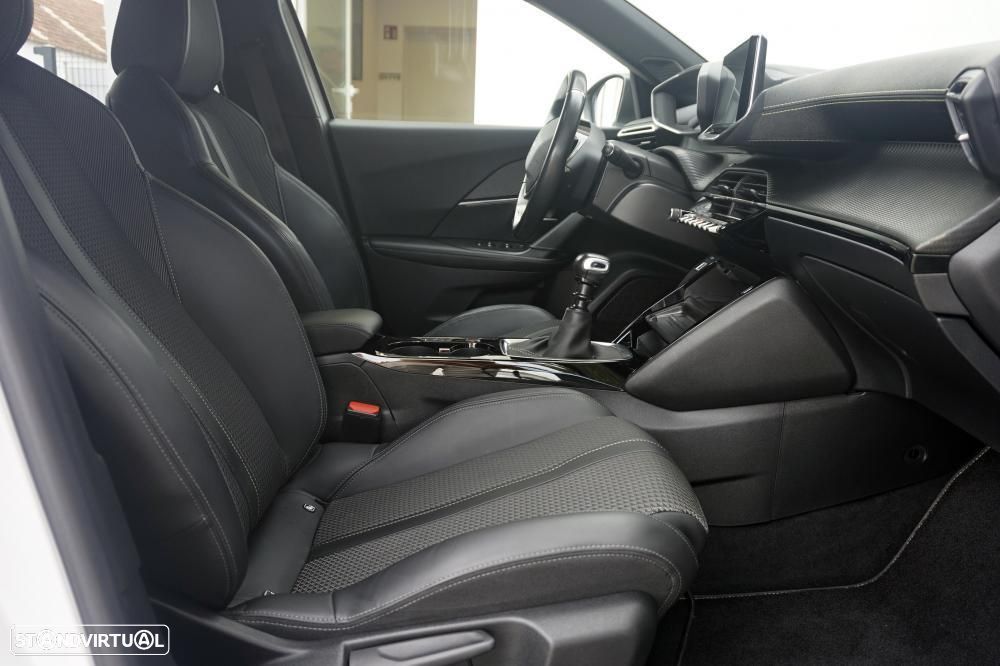 Peugeot 2008 1.2 PureTech GT Line - 6