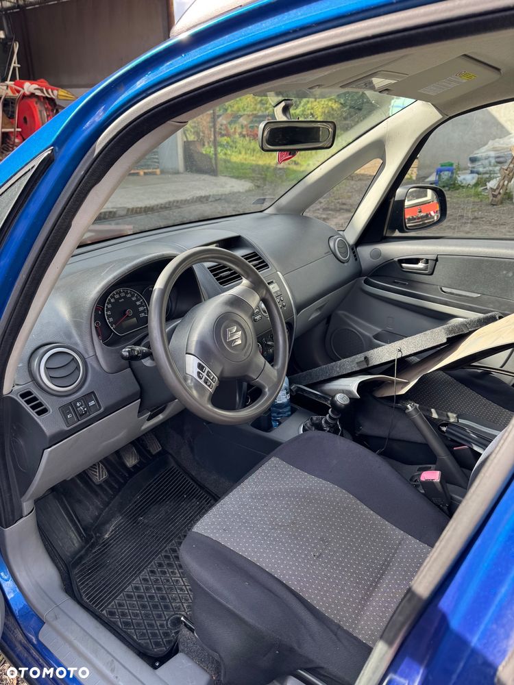 Suzuki SX4 1.6 DDiS Comfort - 4