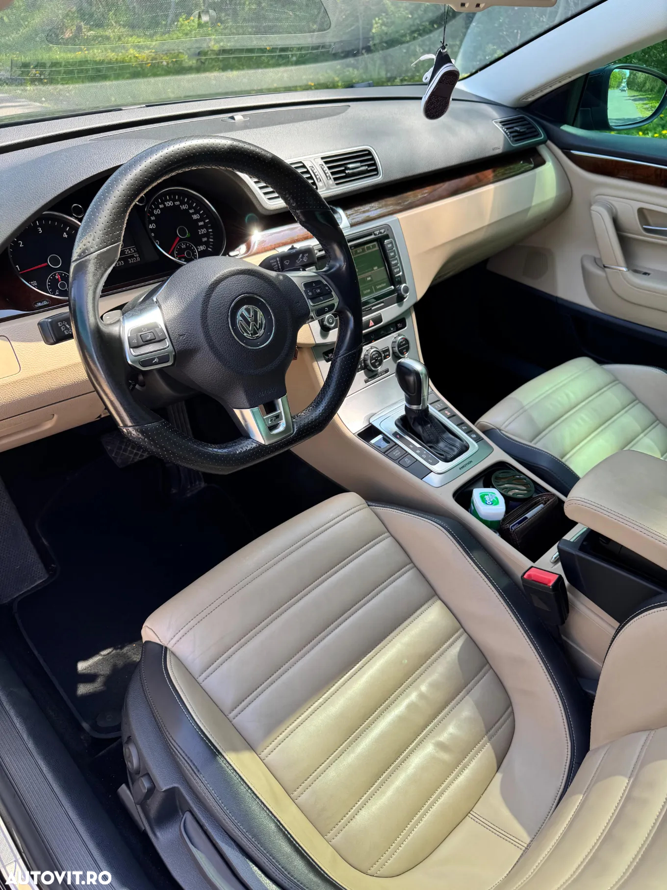 Volkswagen Passat CC - 8