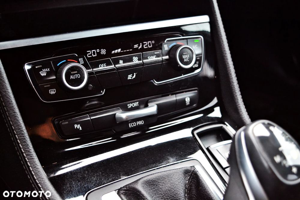 BMW Seria 2 216d Active Tourer Sport Line - 32