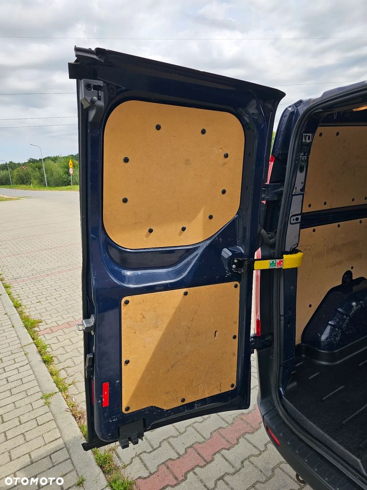 Ford Transit custom - 11