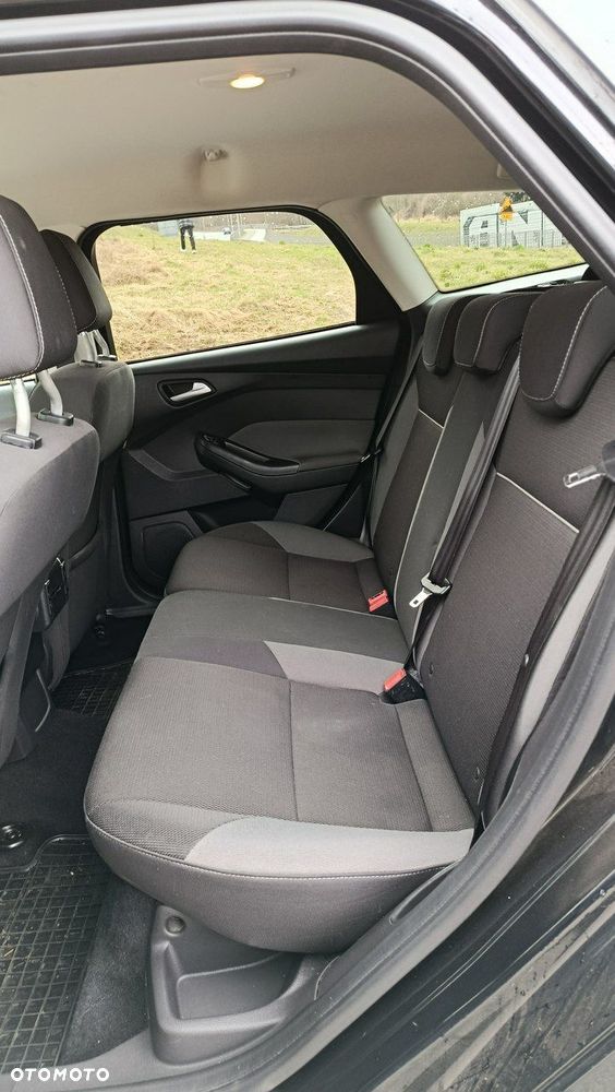 Ford Focus - 22