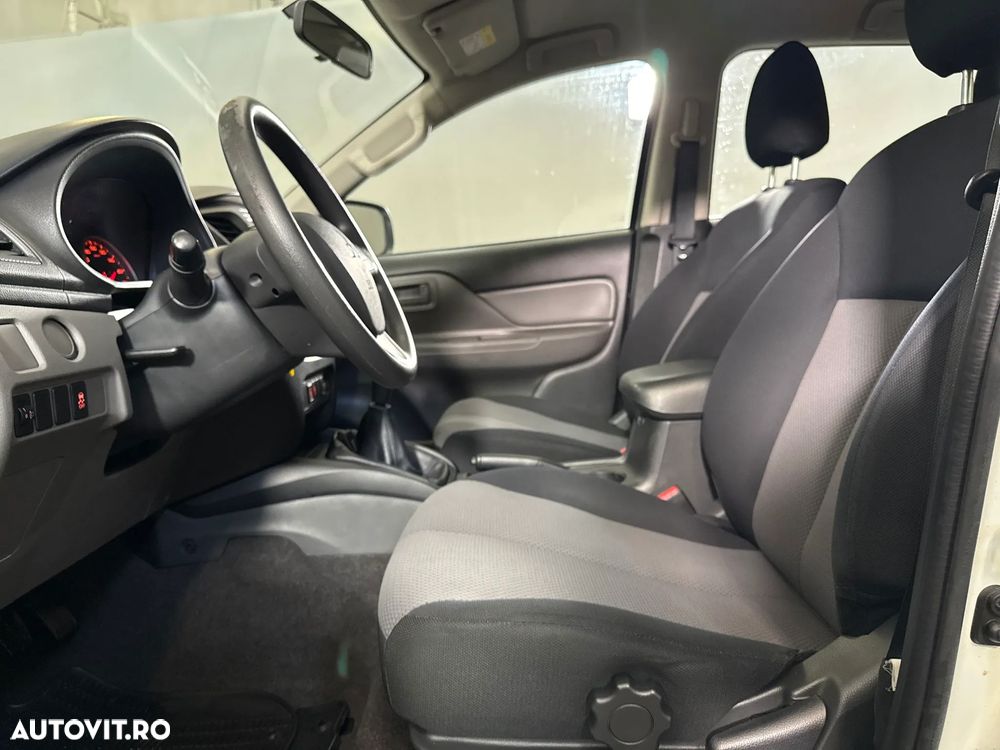 Mitsubishi L200 - 20