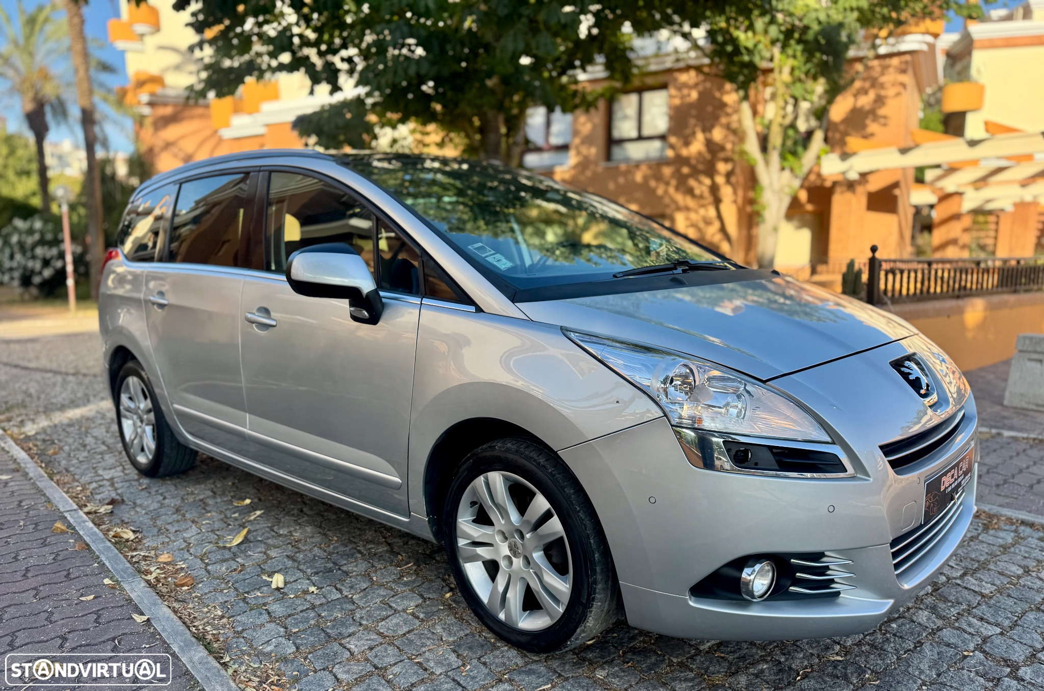 Peugeot 5008 1.6 HDi Executive CMP6 JLL17 - 3