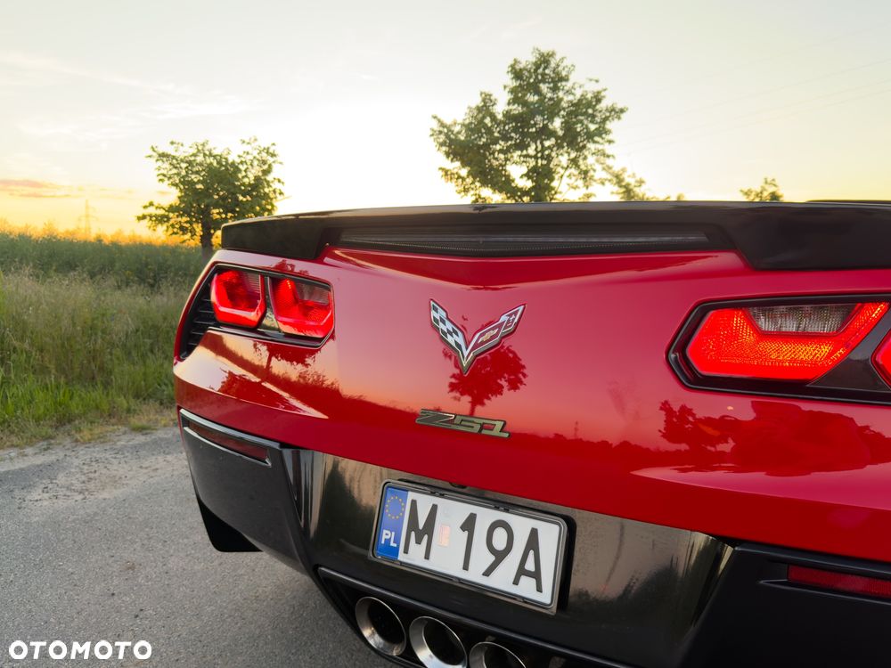 Chevrolet Corvette - 22