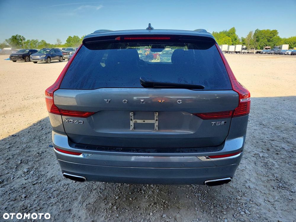 Volvo XC 60 T5 AWD Inscription - 8