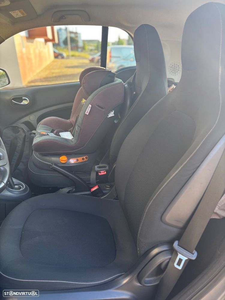 Smart ForTwo Coupé 1.0 mhd Passion 71 - 16