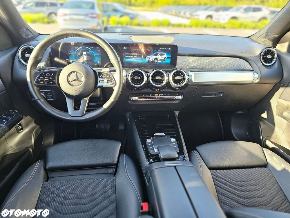 Mercedes-Benz GLB 200 AMG Line 7G-DCT - 25