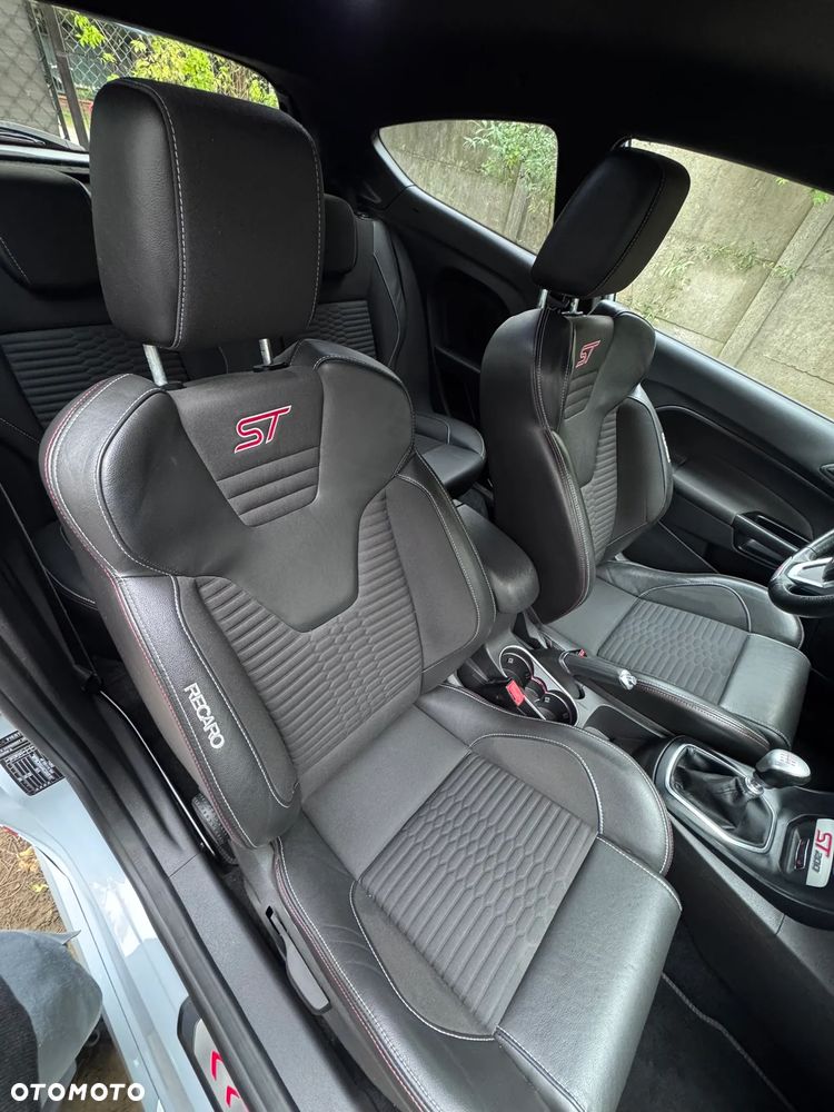Ford Fiesta ST200 - 32