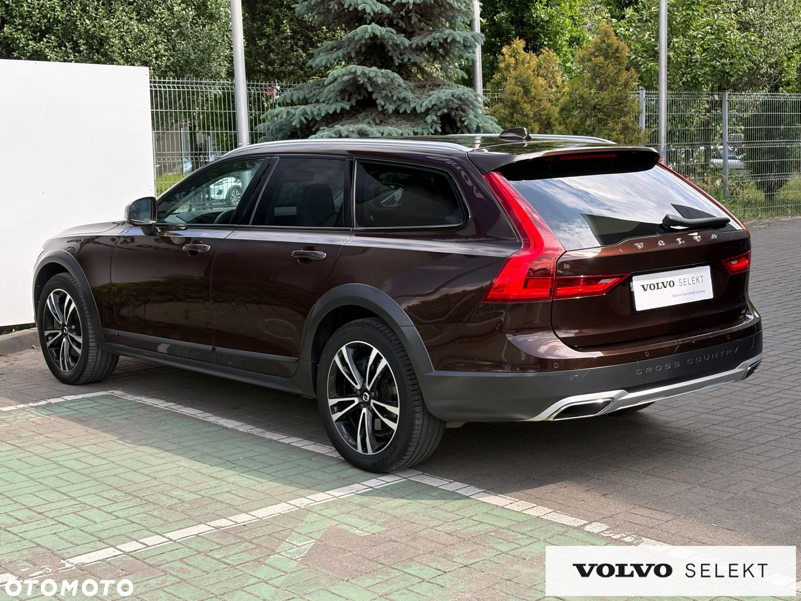 Volvo V90 Cross Country - 7