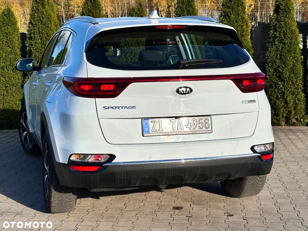 Kia Sportage 2.0 CRDI AWD Eco-Dynamics+ (48V M-H) SPIRIT - 11