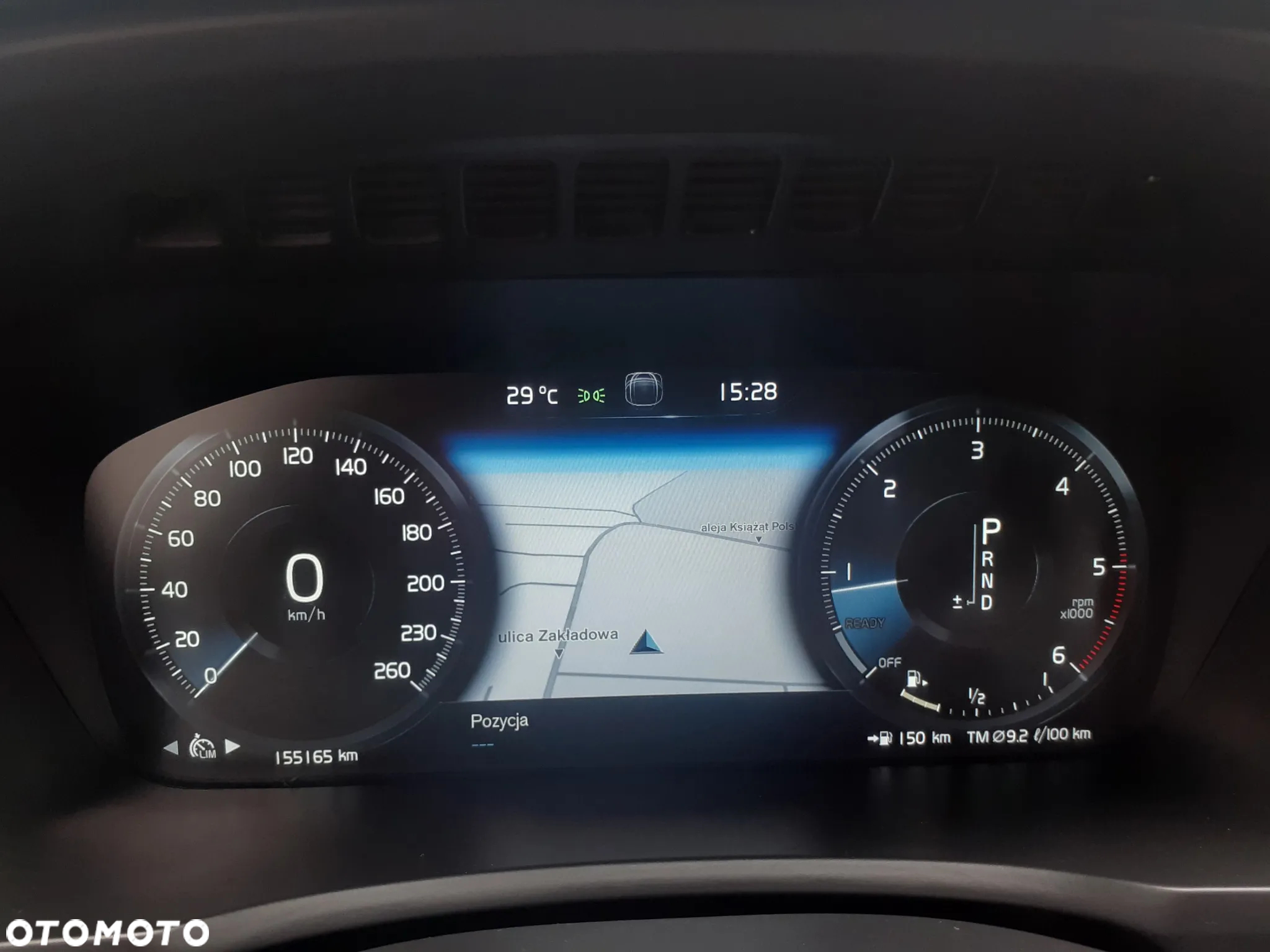 Volvo XC 90 D4 FWD R-Design 7os - 12