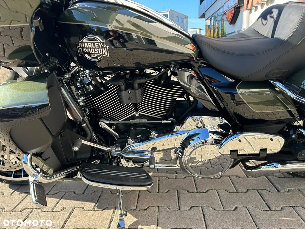 Harley-Davidson Touring Road Glide - 11