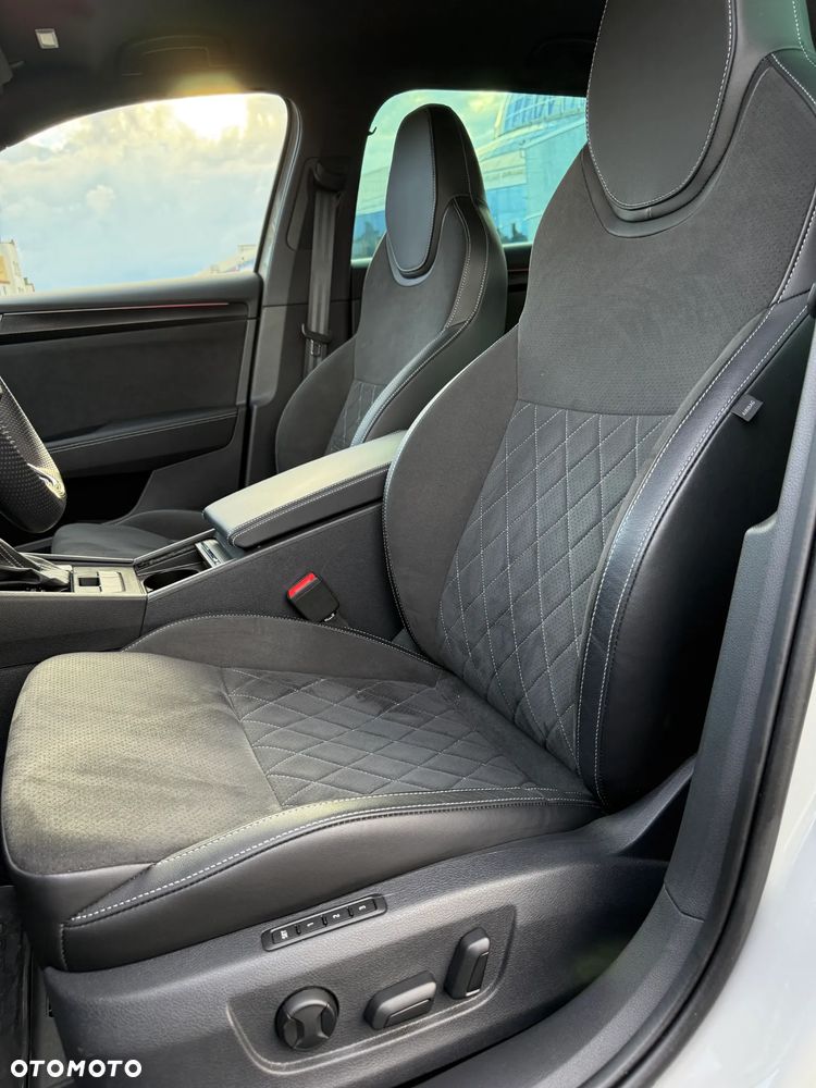 Skoda Superb 2.0 TSI Sportline DSG - 18