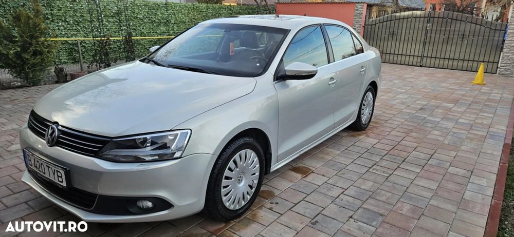 Volkswagen Jetta 1.6 TDI DPF Comfortline DSG - 12