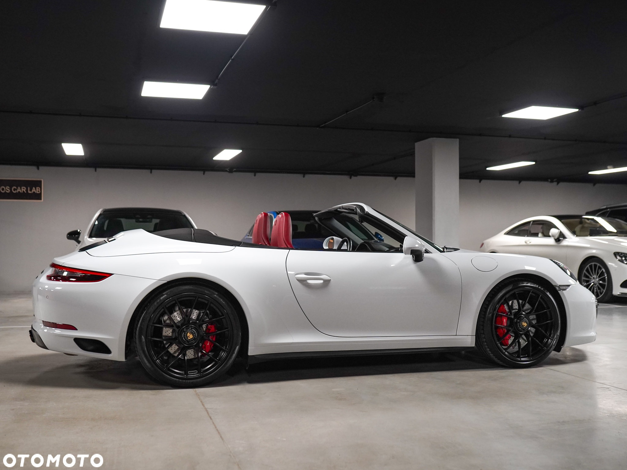 Porsche 911 Carrera 4 GTS PDK Cabrio - 9