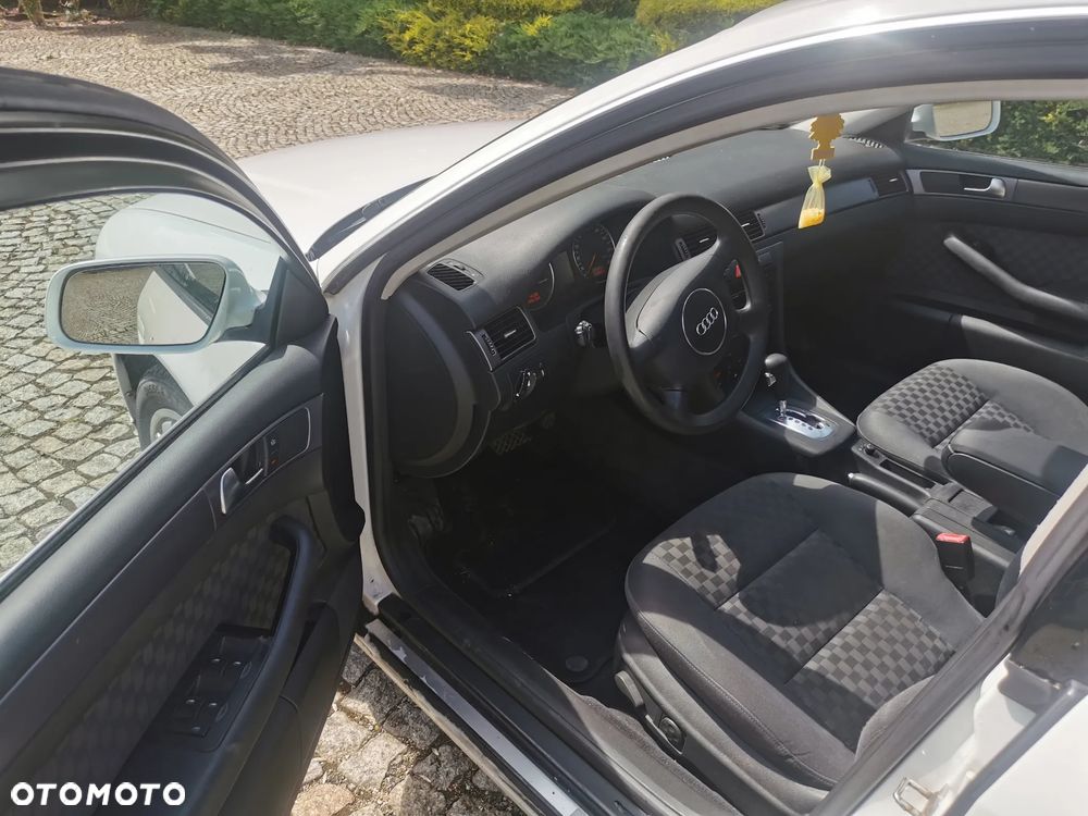 Audi A6 Limousine 2.5 TDI Multitronic - 7