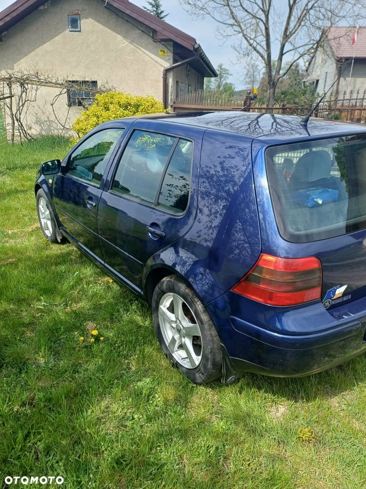 Volkswagen Golf 1.6 Basis - 5