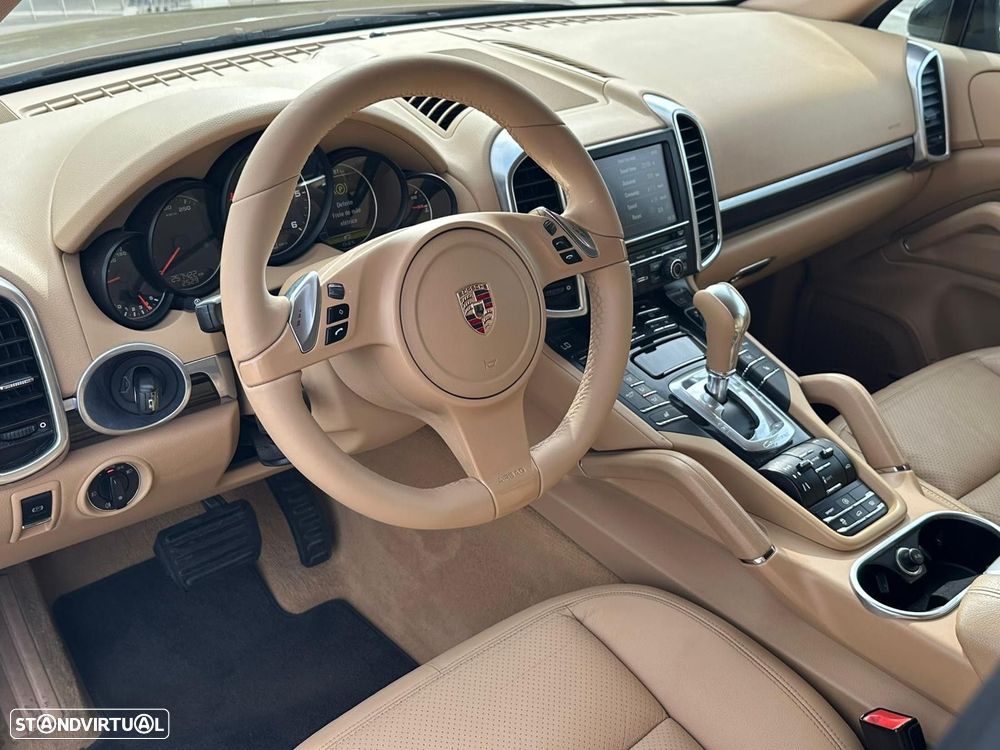 Porsche Cayenne 3.0 V6 - 8