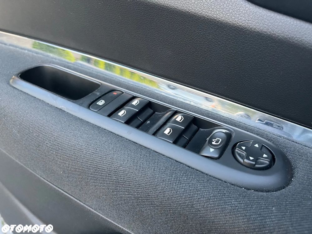 Peugeot 5008 2.0 HDi Business Line 7os - 19