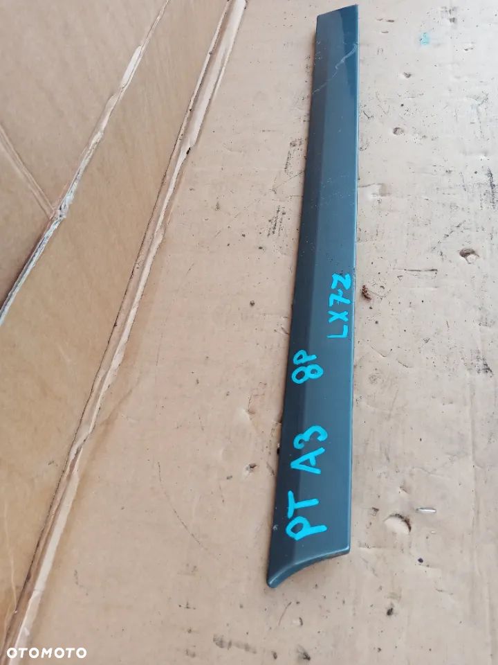 Listwa błotnika prawy tył tylna prawa Audi A3 8P 3D LX7Z - 2