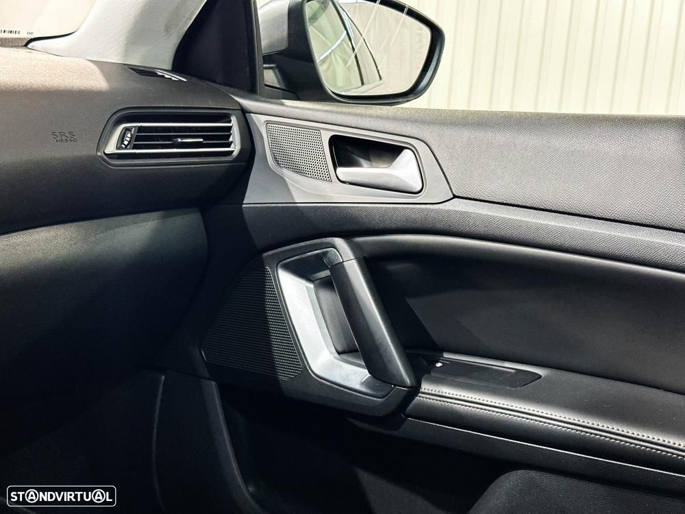 Peugeot 308 BlueHDi FAP 120 EAT6 Stop&Start GT-Line Edition - 29