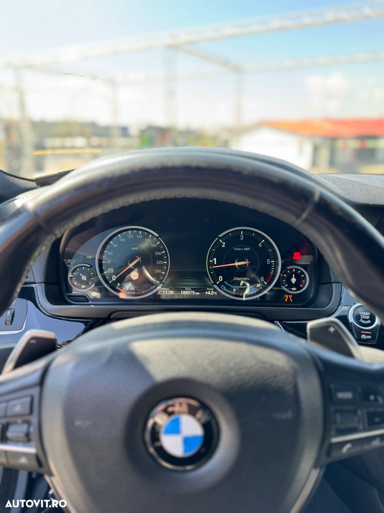 BMW Seria 5 535d xDrive - 14