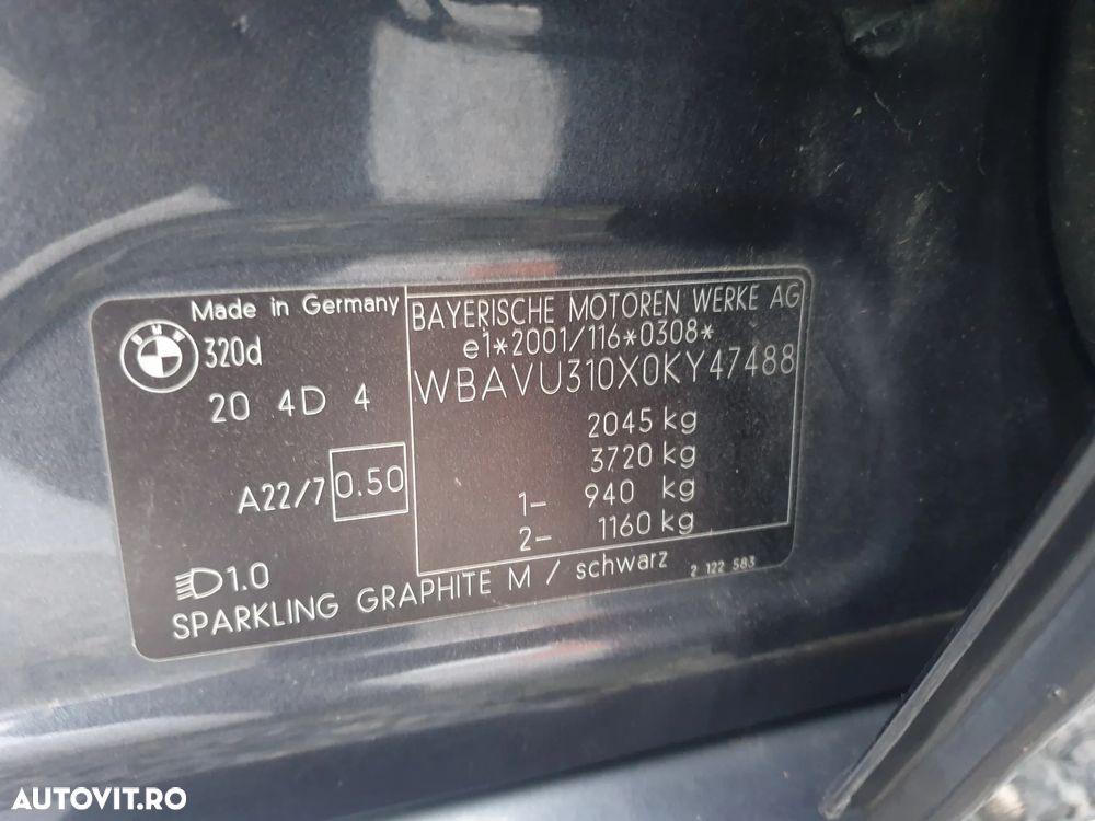 BMW Seria 3 320d DPF Efficient Dynamics Edition - 40