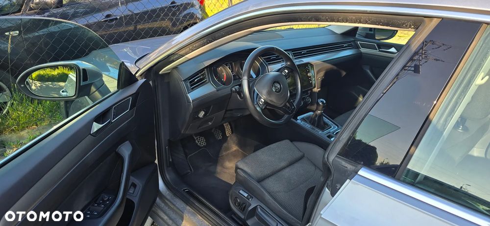 Volkswagen Arteon 2.0 TDI SCR Essence - 10