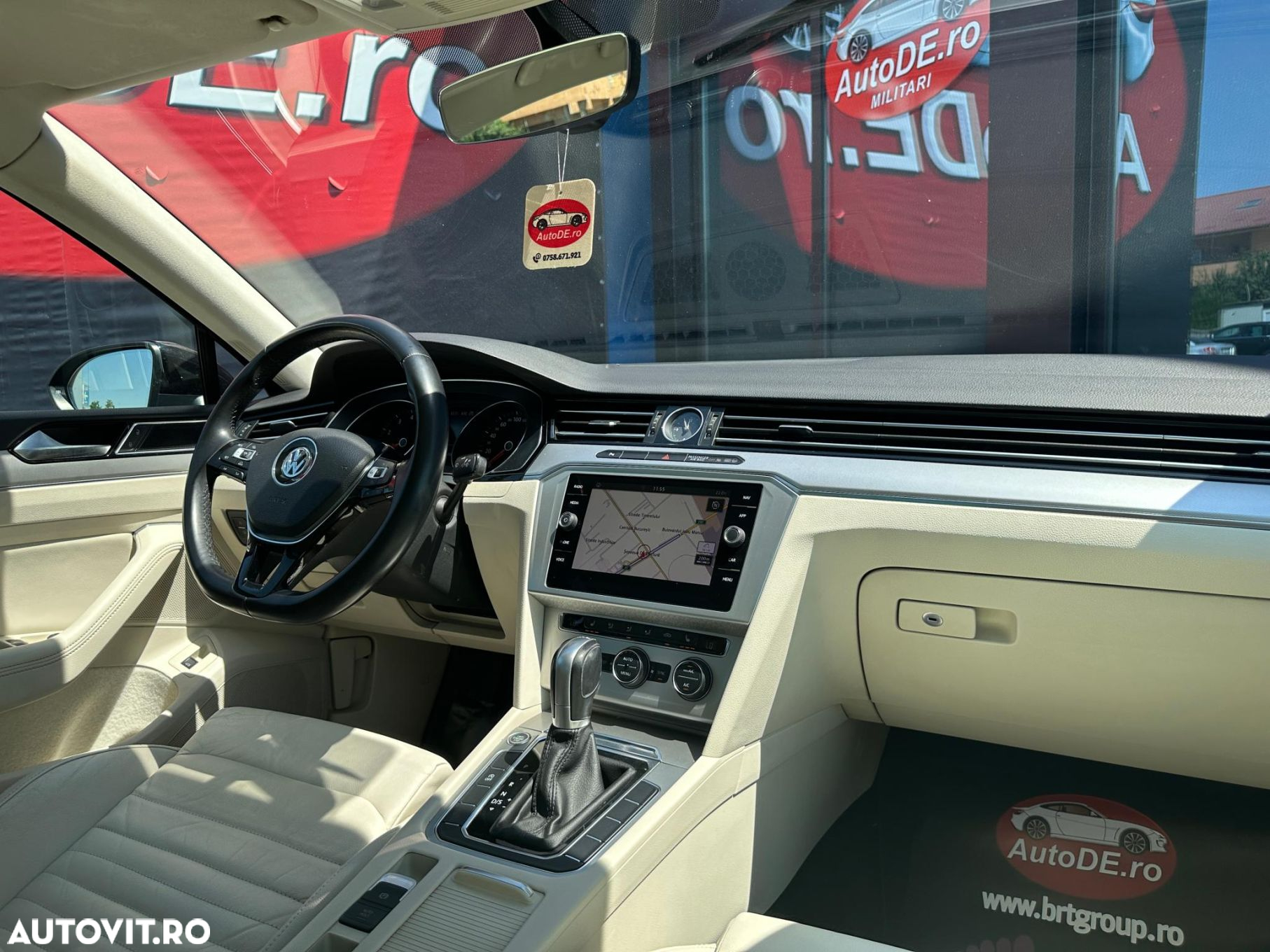 Volkswagen Passat - 9