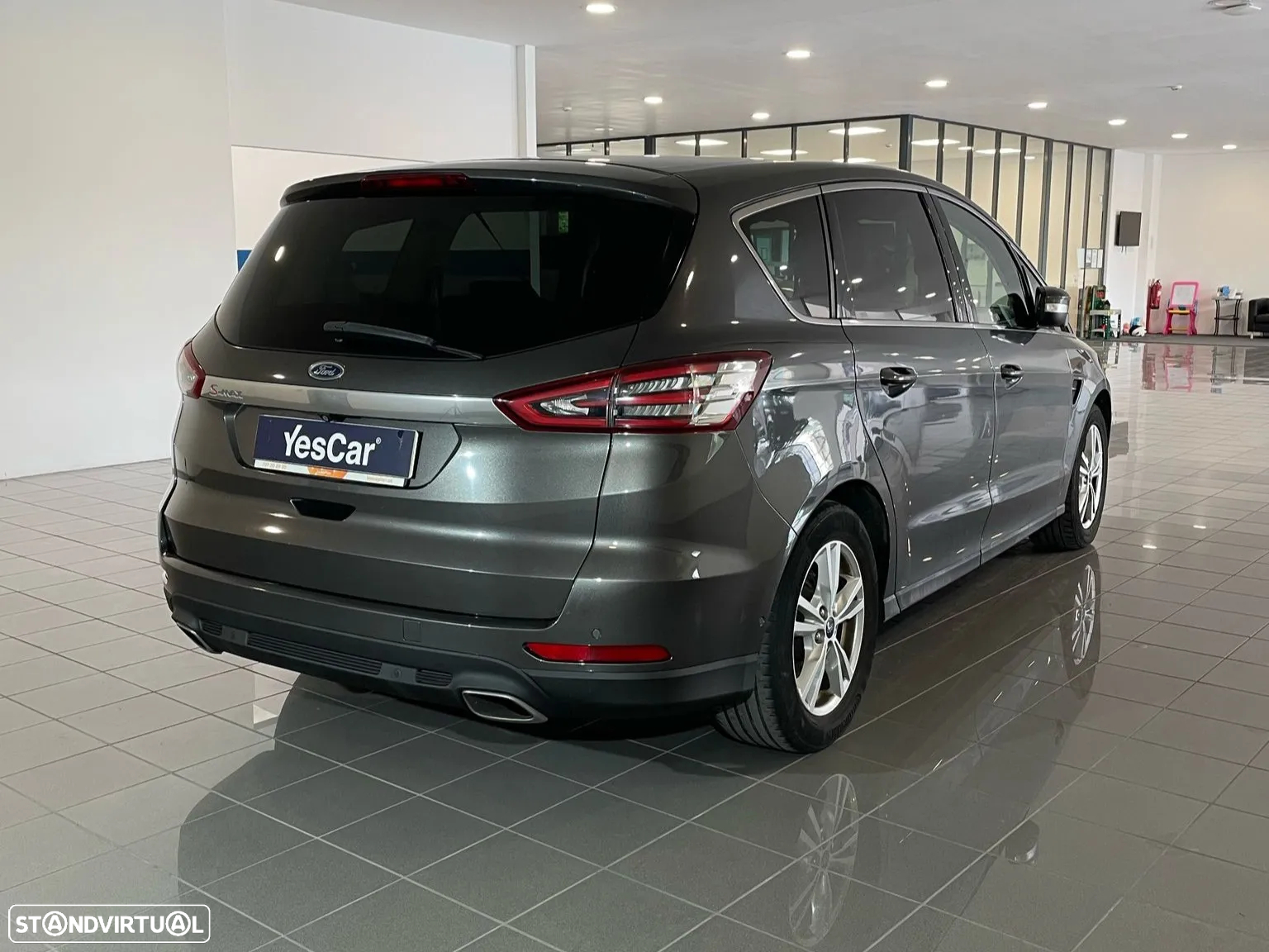 Ford S-Max 2.0 TDCi Titanium - 4