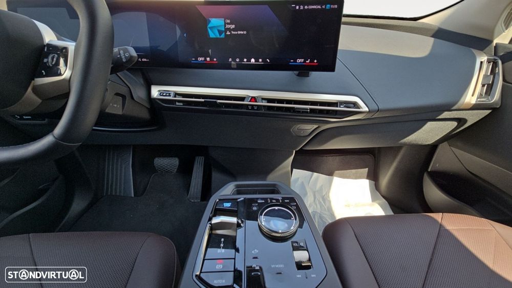 BMW iX xDrive 45 - 13