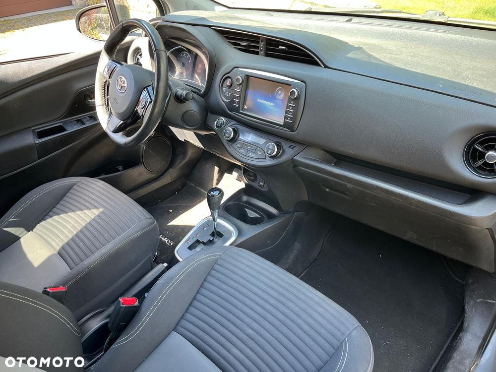 Toyota Yaris - 8