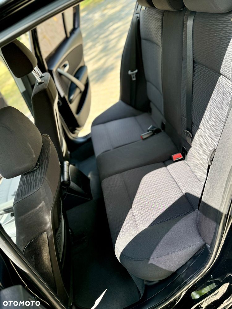 BMW Seria 1 116i - 13
