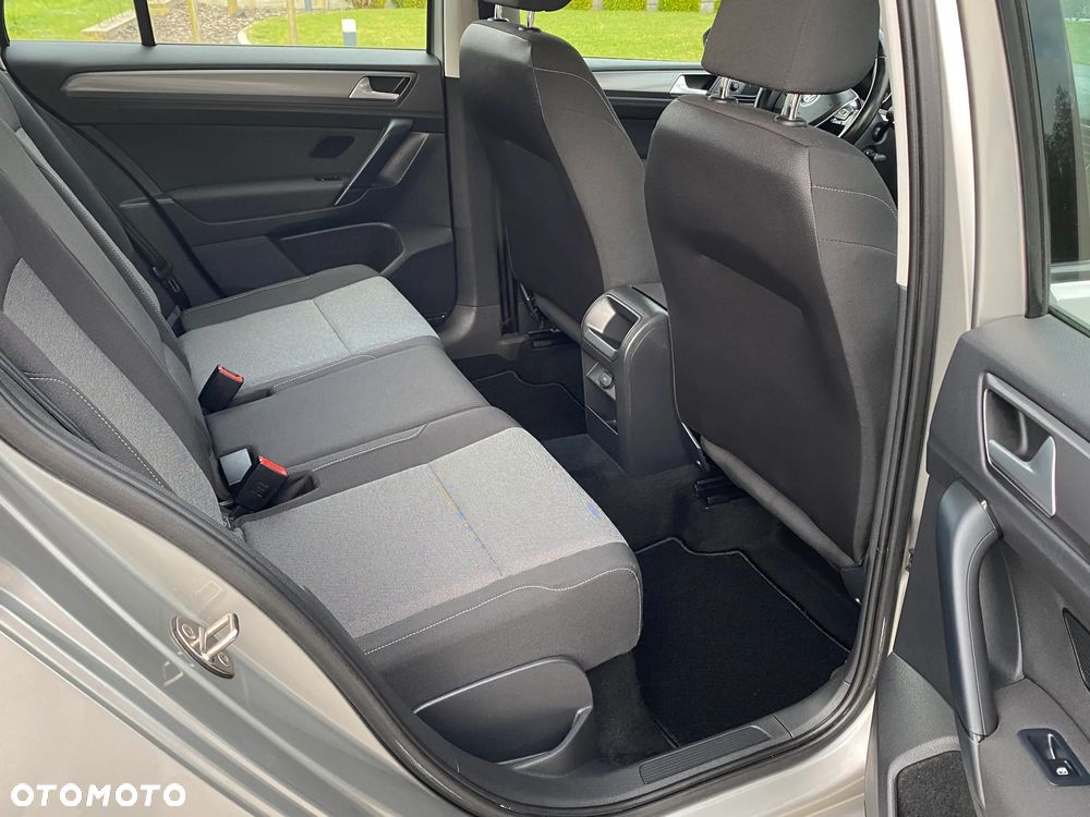 Volkswagen Golf Sportsvan - 9